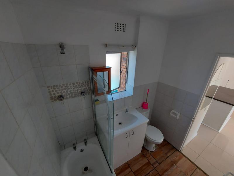 To Let 1 Bedroom Property for Rent in Goodwood Central Western Cape